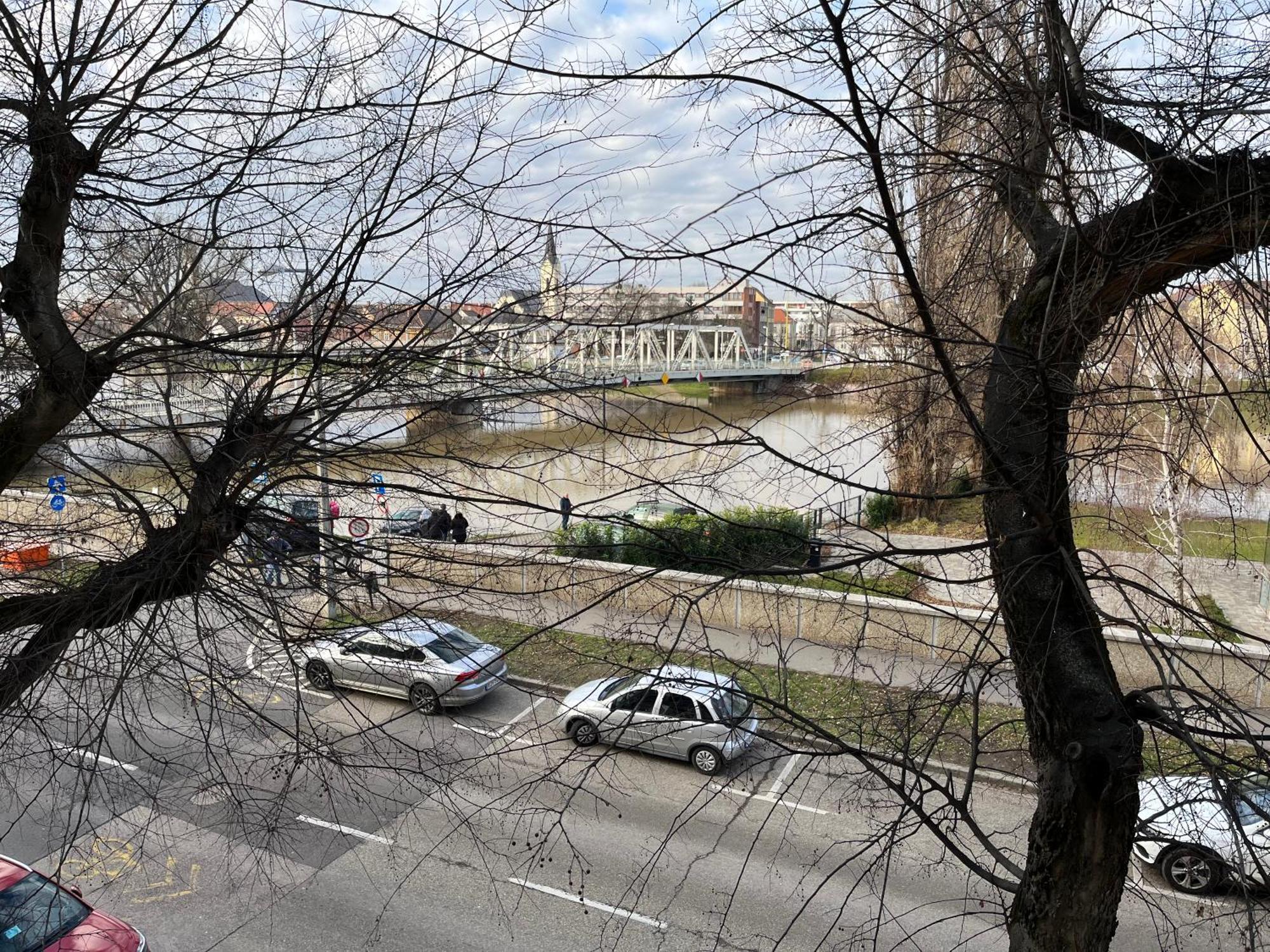 River - Free Parking Győr Eksteriør bilde